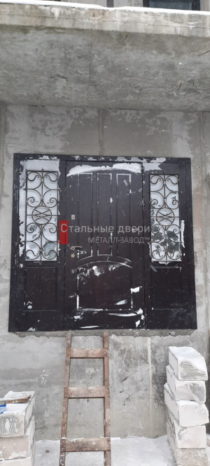 Фото установленной двери №225 в Краснозаводске