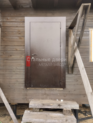 Фото установленной двери №366 в Краснозаводске