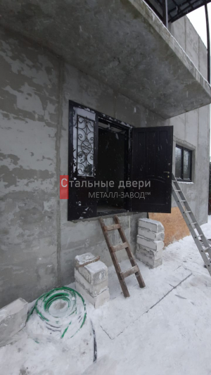 Фото установленной двери №218 в Краснозаводске