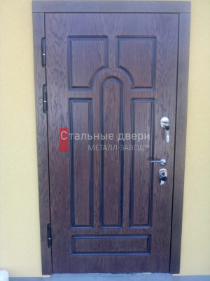 Фото установленной двери №232 в Краснозаводске