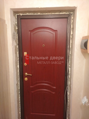 Фото установленной двери №208 в Краснозаводске