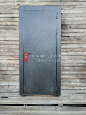 Фото установленной двери №410 в Краснозаводске