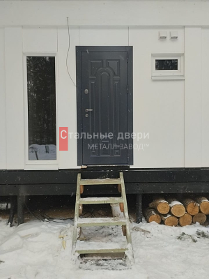 Фото установленной двери №377 в Краснозаводске