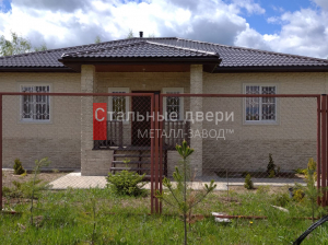 Фото установленной двери №163 в Краснозаводске