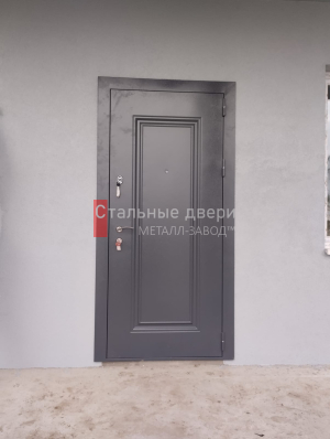 Фото установленной двери №390 в Краснозаводске